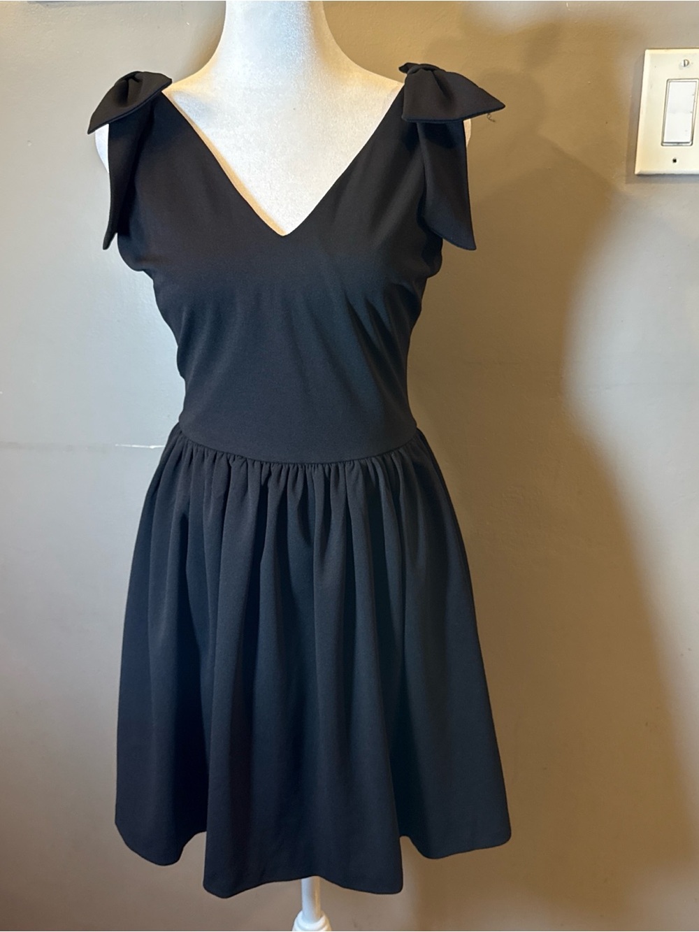 Speechless Black V-Neck Tie-Shoulder Fit & Flare Mini Dress